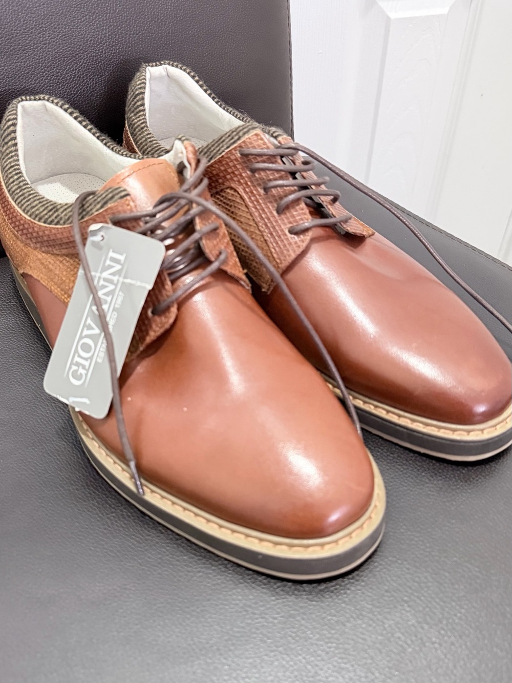 Giovanni Men's Cognac Brown Leather Derby with Textured Panels